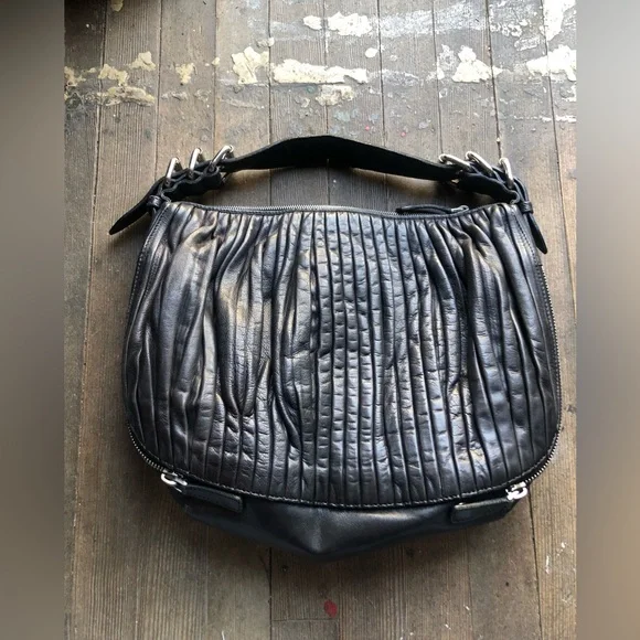 Authentic Miu miu Matalesse shoulder bag as is - Picture 1 of 17